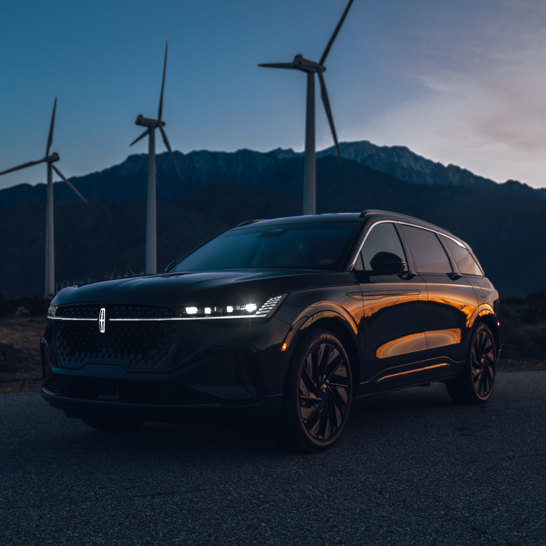 Exploring wherever the winds take us. #LincolnNautilus

Lincoln Black Label Nautilus model shown with available features including Jet Appearance Package. Available at participating Lincoln Black Label Retailers only. 