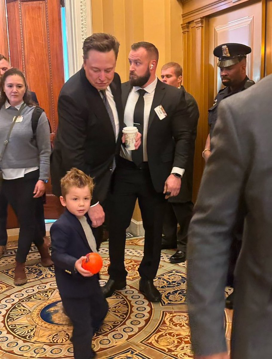 I love that @elonmusk is normalizing kids being an active part of parents lives. 