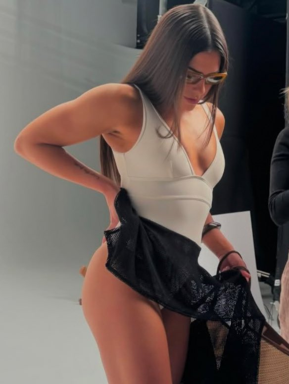 Darren Waller cheated on this??

Kelsey Plum...sheesh! 