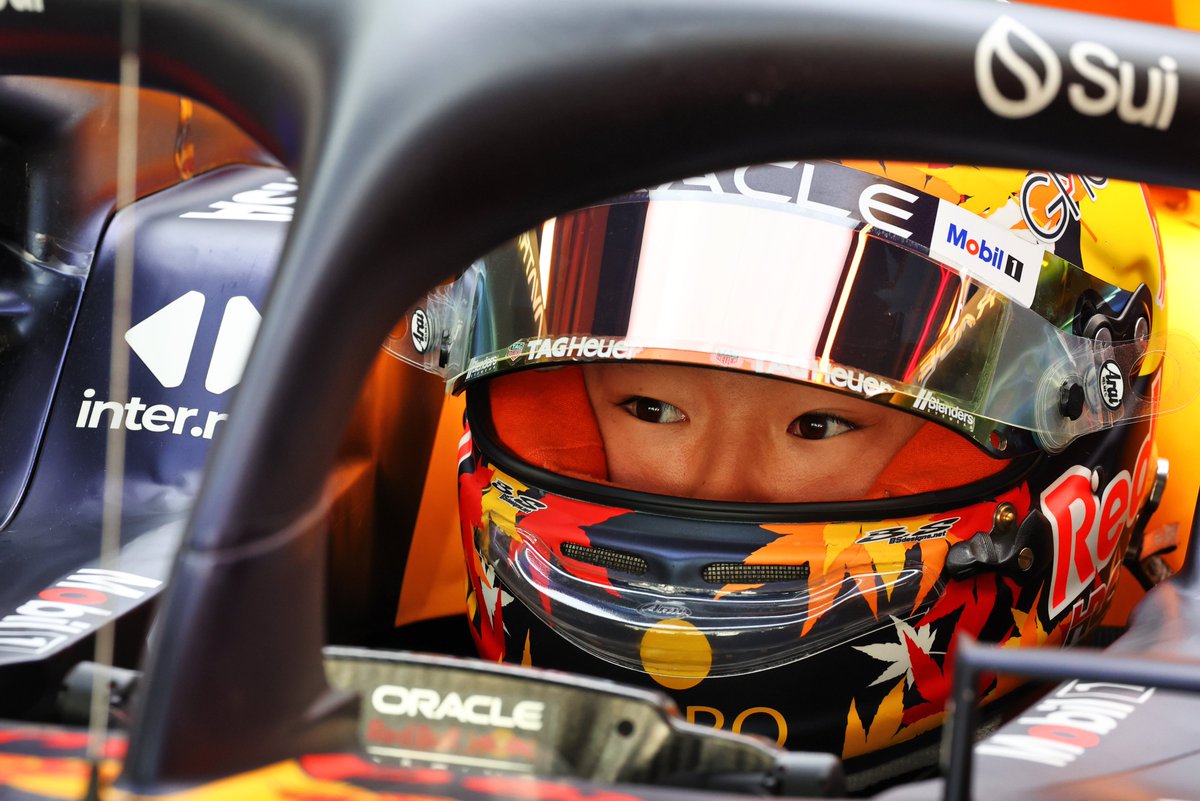 "ohhhhhh Yuki Tsunoda.. is in a Red Bull!" 🗣️