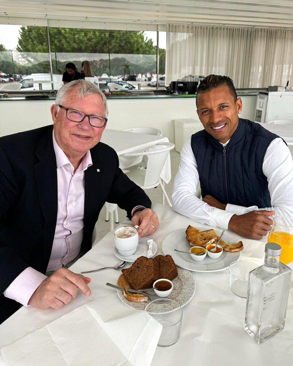 Delicious breakfast - this time in Portugal - with the great and special company of Sir Alex Ferguson. Amazing time, great memories. See you again soon, Boss 😃 