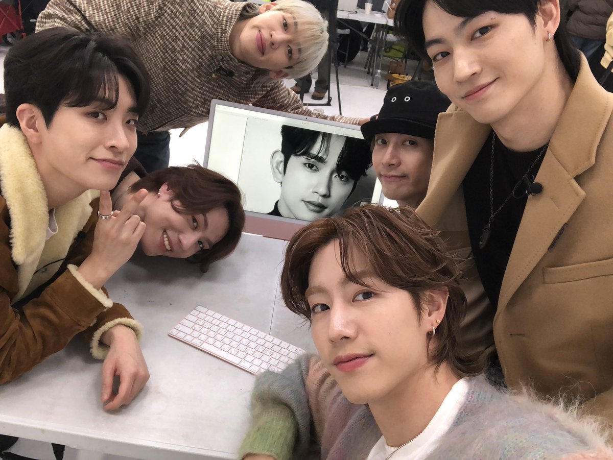 let me just cry for awhile @GOT7 