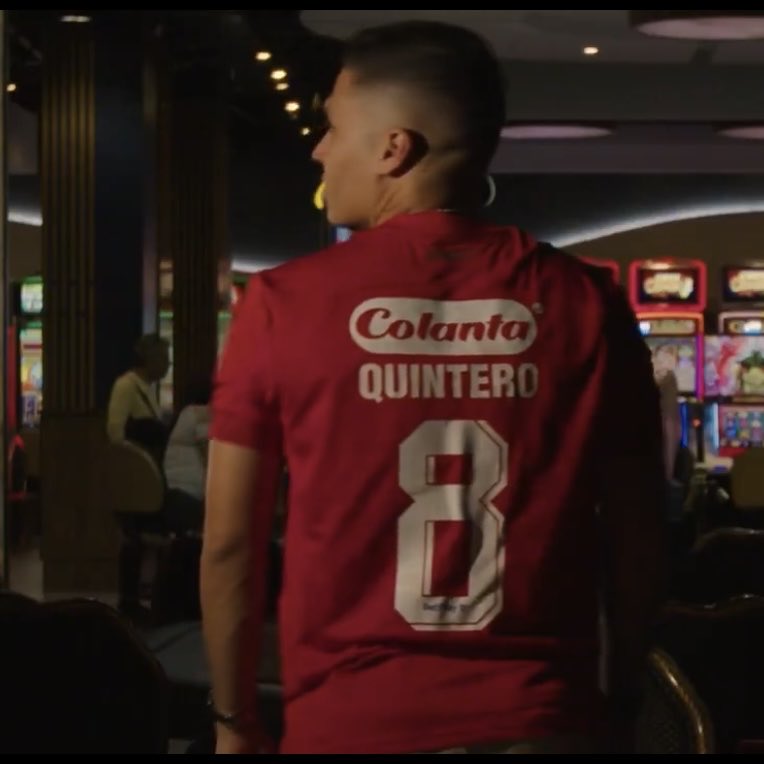 Y ahora que harán los piratas con las camisetas chiviadas marcadas con el # 10? Los que la usen quedarán en evidencia que utilizan una camiseta chivada!! 