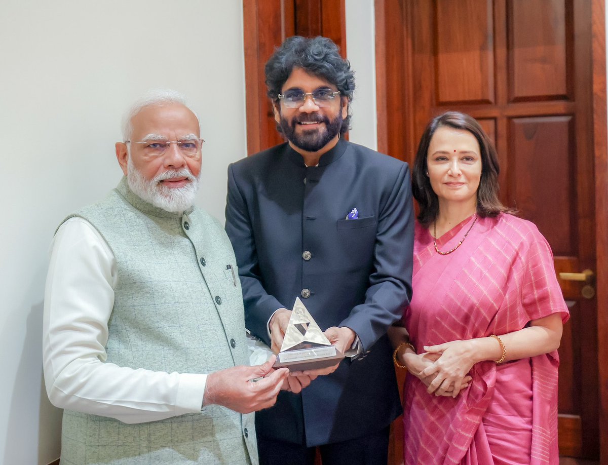 It was overwhelming to hear Hon'ble Prime Minister @narendramodi ji's commendations for ANR gaaru's philanthropic legacy and his high regard for both @AnnapurnaStdios and Annapurna College of Film and Media as a pivotal institution for aspiring filmmakers. This esteemed 