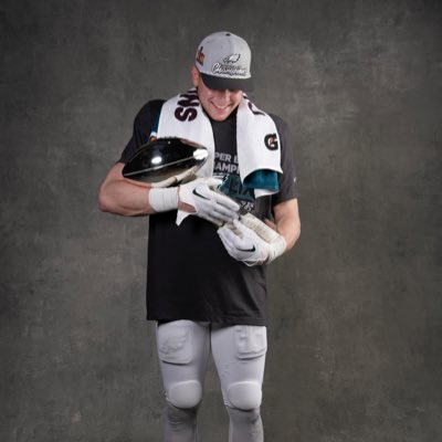 #NewProfilePic Back on Twitter!!! Go Birds! See you Friday! 