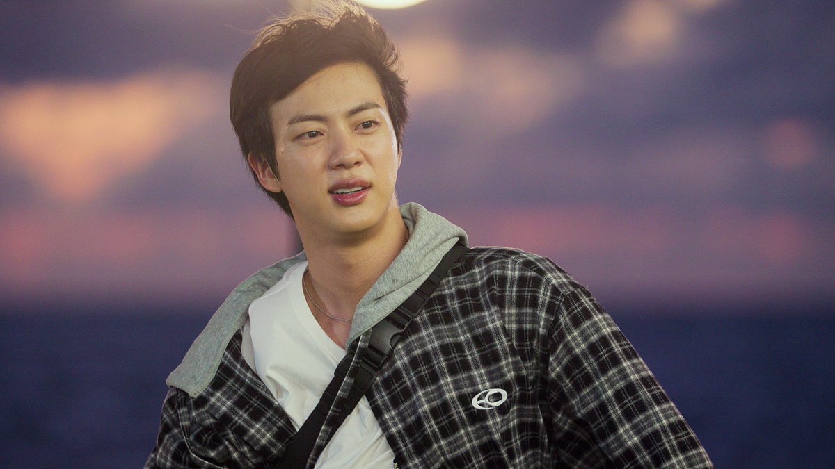 Prepara-te para o regresso do WORLD WIDE HANDSOME.
Numa ilha remota e numa pousada tudo menos normal, Kian84 junta-se a Jin dos BTS e Ji Ye-eun para servir caos, diversão e... talvez uns hóspedes. Já está disponível. 