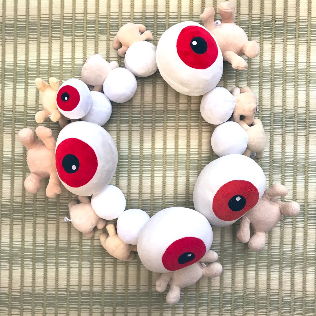 今こそ...

ミャクミャクver.の
目玉おやじです...👀✨ 
