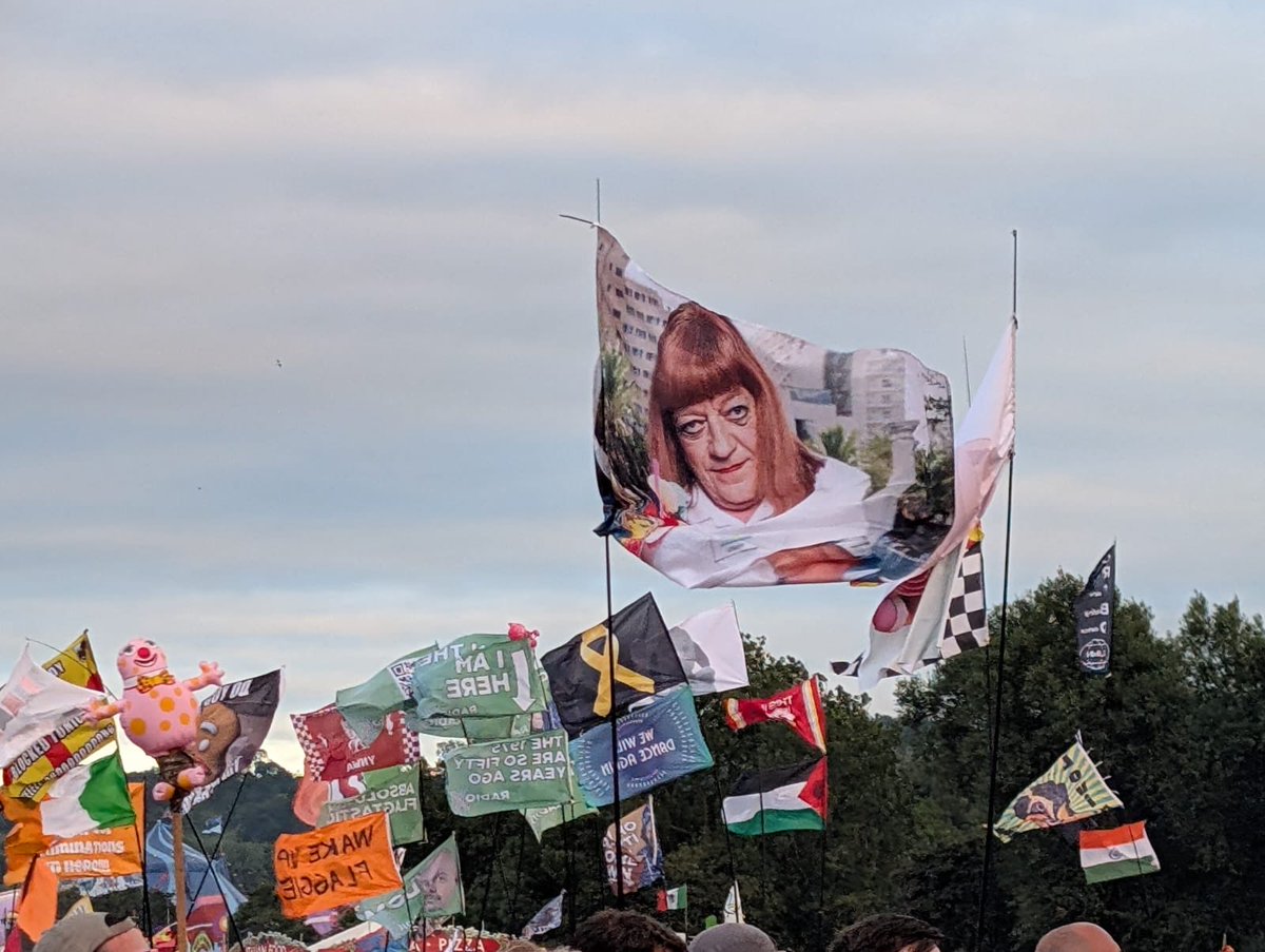 On our way home from Glastonbury. The boys delivered a masterclass. Proud dad. Surprised to see this mysterious figure there xxx 