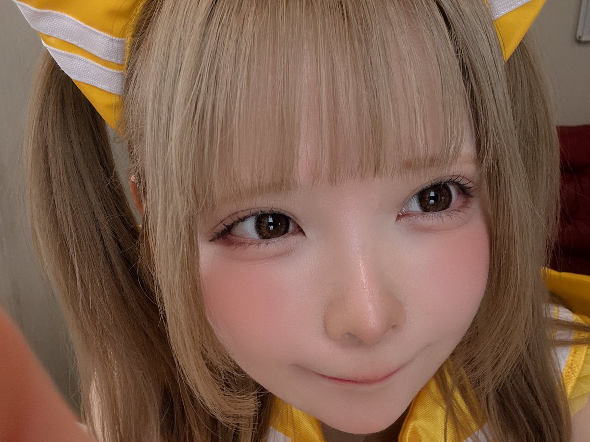 もう6年愛用してるカラコン
暗いとこだときゅるきゅるで
明るいとこだと透明感ほわほわになる 