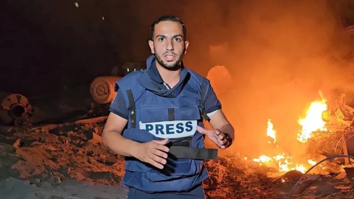 Al Jazeera condemns the assassination of its journalists by Israeli occupation forces
 
Al Jazeera Media Network condemns in the strongest terms the targeted assassination of its correspondents Anas Al Sharif and Mohammed Qraiqea, along with photographers Ibrahim Al Thaher, and 