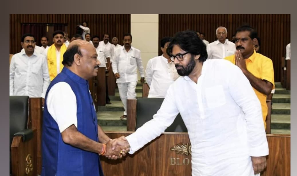 ఎన్ని ఒడిదుడుకులు ఎదురైనా జనం కోసం జనసేనానై నిలబడి వారి అభ్యున్నతికి ఎనలేని కృషి చేస్తున్న ఏపీ డిప్యూటీ సీఎం @PawanKalyan గారికి హృదయపూర్వక జన్మదిన శుభాకాంక్షలు. నిత్యం ప్రజాసేవలో ఉంటూ జన నాయకుడిగా ఇటువంటి జన్మదిన వేడుకలు వందేళ్లు జరుపుకోవాలని మనస్ఫూర్తిగా కోరుకుంటున్నాను. 