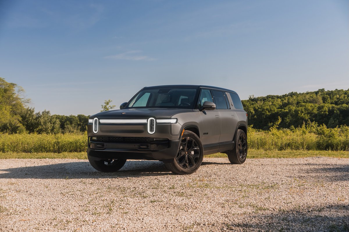 Half Moon Grey joins the @xpel PPF lineup, with Stealth softening the shine and highlighting every sculpted line while keeping the original paint protected underneath.

Explore XPEL offer here: https://t.co/lASAzx0bvQ 