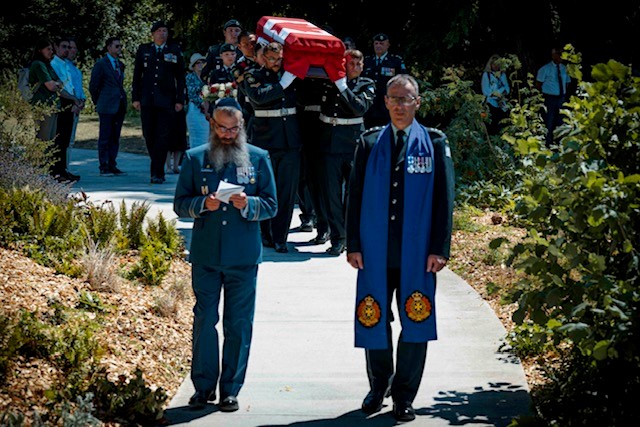 A Canadian soldier of the First World War, Private Albert (Bert) Henry Detmold, was laid to rest with military honours at Loos British Cemetery, Loos-en-Gohelle, France, today. https://t.co/HAdfZVDj74 