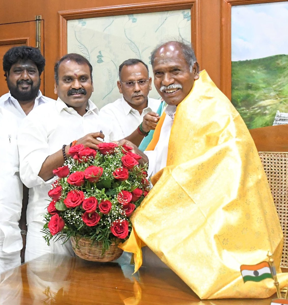 மாண்புமிகு புதுச்சேரி முதலமைச்சர் திரு.ந.ரங்கசாமி அவர்களுக்கு எனது மனமார்ந்த பிறந்தநாள் நல்வாழ்த்துகளைத் தெரிவித்துக் கொள்கிறேன்.

எளிமை, நேர்மை மற்றும் மக்கள் நலனில் அக்கறை கொண்ட அவரது பொதுவாழ்க்கைப் பணி மேலும் சிறக்கவும், அவர் நீண்ட ஆயுளுடனும், நல்ல ஆரோக்கியத்துடனும், 