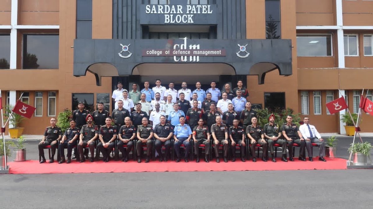 College of Defence Management, Secunderabad, #CDM_IDS successfully conducted the Defence Management Course Serial 21 #DMC_21 which brought together 22 officers from the Indian Defence Forces and 16 officers from Friendly Foreign Countries — 🇧🇩 🇰🇪 🇲🇻 🇱🇰 🇳🇵 — to strengthen defence 
