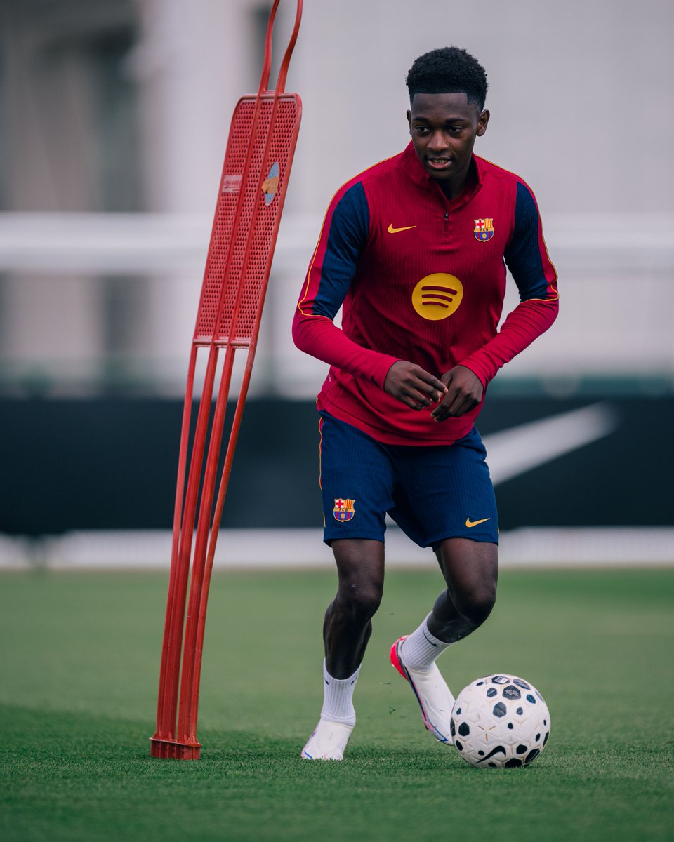 First day. First session. Welcome to Barça, Bisiwu! 💪