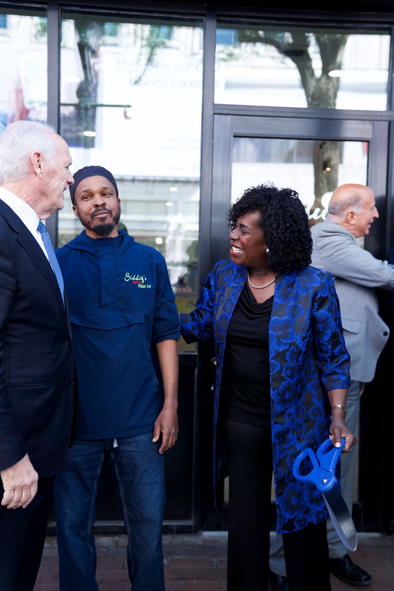 I’m so proud to see Meantime on Market extended through the Fall and excited for what’s ahead on Market East.  

Four Philly businesses — Almost Famous, Club Friends Radio &amp; Records, @LoveNowMedia, and @siddiqswaterice — will continue to grow, while a new retail incubator will 
