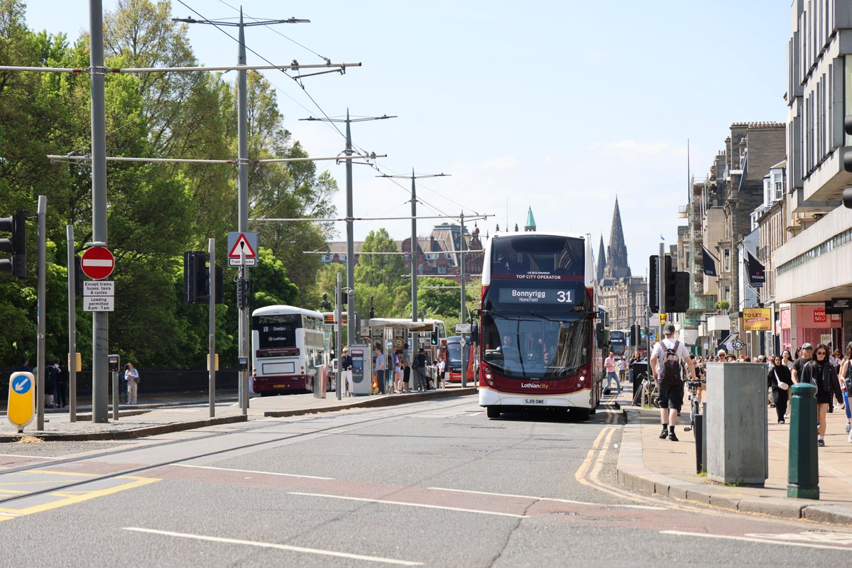 📢 A service change will take effect from Sunday 13 September on Lothian Buses, NightBuses, East Coast Buses and Lothian Country.

For full details, including timetables and route maps, please visit 👉 https://t.co/wHbQcghct7 

#LothianBuses #Edinburgh 