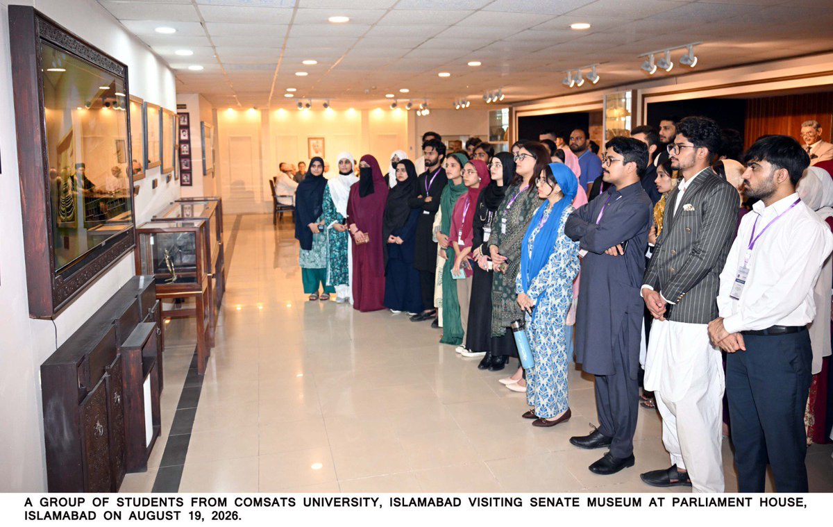 🇵🇰 A 47-member delegation of #COMSATS University Islamabad visited Parliament House for a study visit. The students visited Senate Museum, Gali-e-Dastoor and #Senate Hall &amp; were briefed on Pakistan’s parliamentary history, #Constitution, democratic institutions &amp; legislation. 