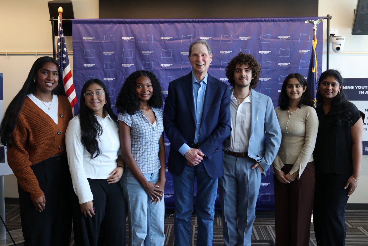 What I heard this week in Portland from young Oregonians &amp; the adults caring for them spotlights the urgent need to reimagine youth mental health care nationwide. 

Thanks to the @UOregon Ballmer Institute for hosting this crucial conversation that must — &amp; will — be acted upon. 