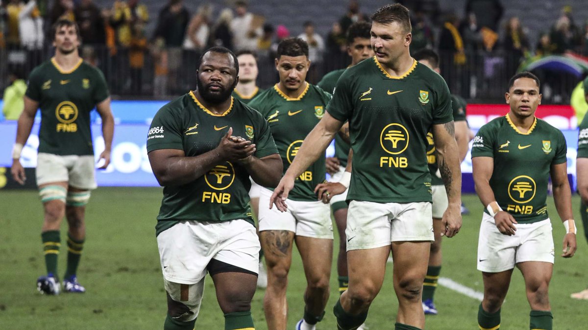 Rassie Erasmus: “We lost in a Springbok jersey against Australia...we have nobody else to blame but ourselves for the result” - more here: https://t.co/fs1ixalqst 🗣️
#Springboks #ForeverGreenForeverGold 