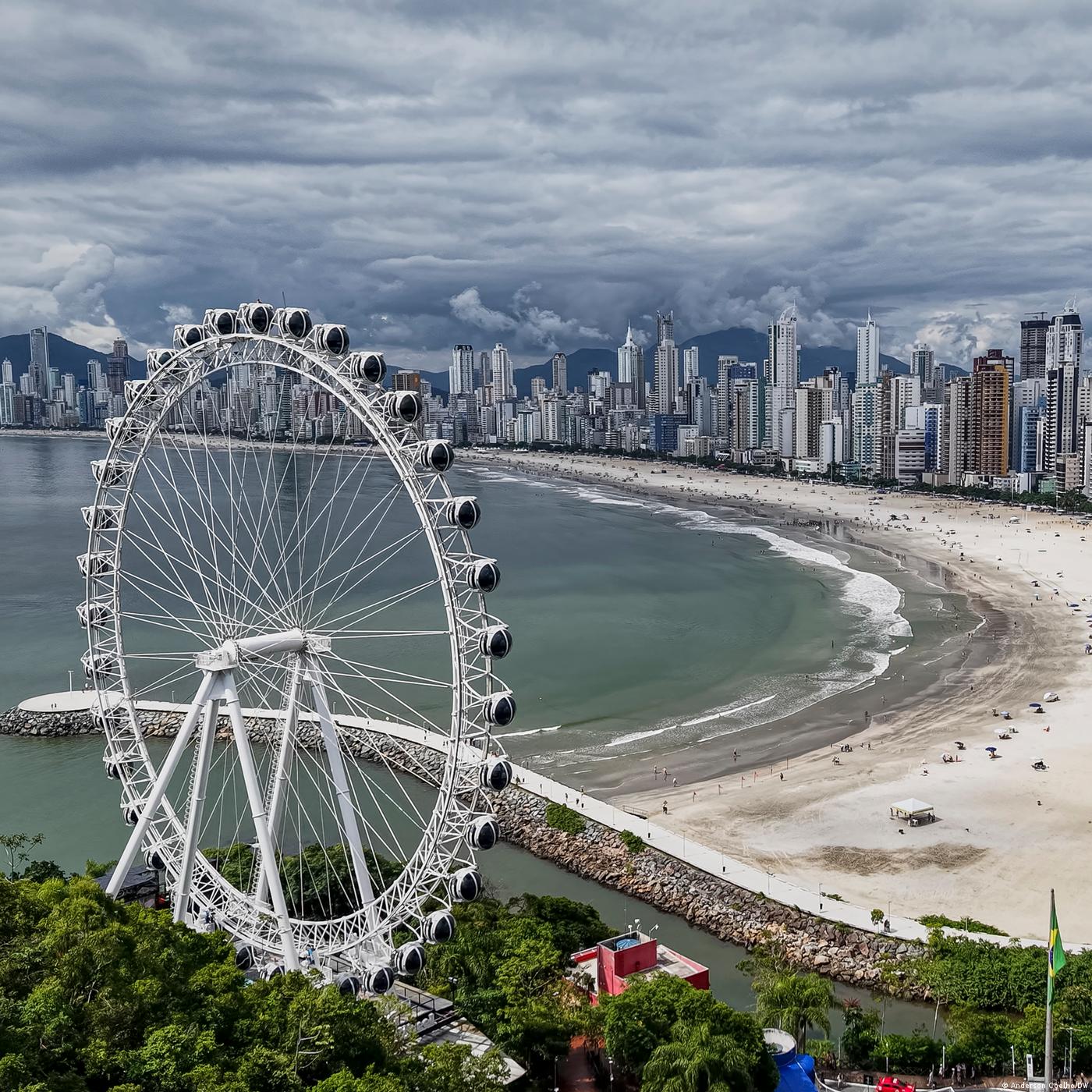 Por que tem tanto estrangeiro comprando imóvel no Brasil?