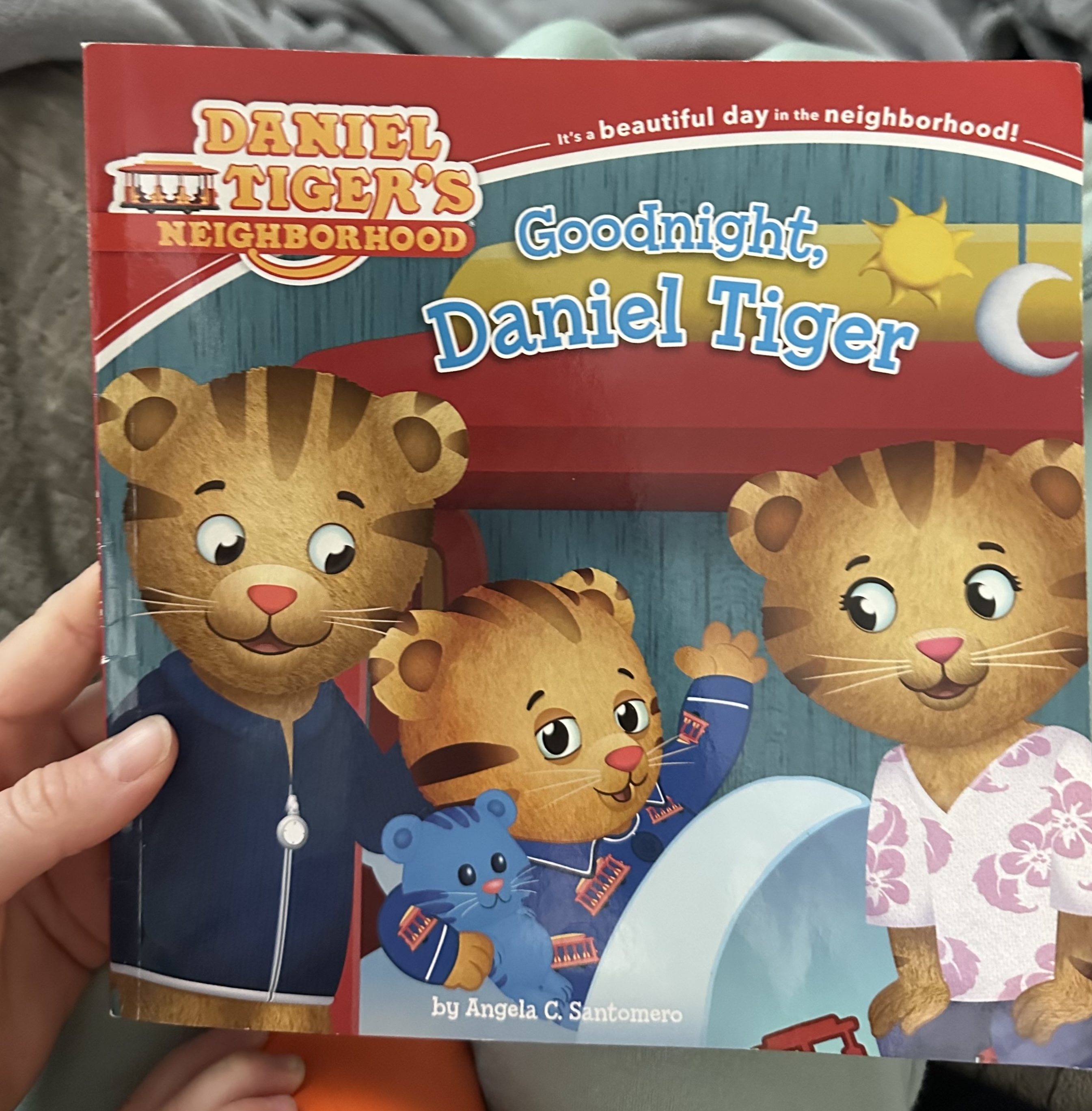 Goodnight, Daniel Tiger | Kids Bedtime Story for Children